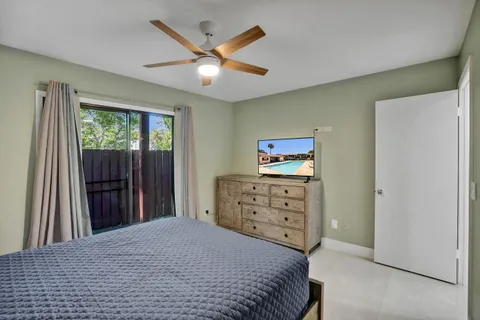 $360,000 | 456 Southeast 14th Street, Dania Beach, FL 33004
