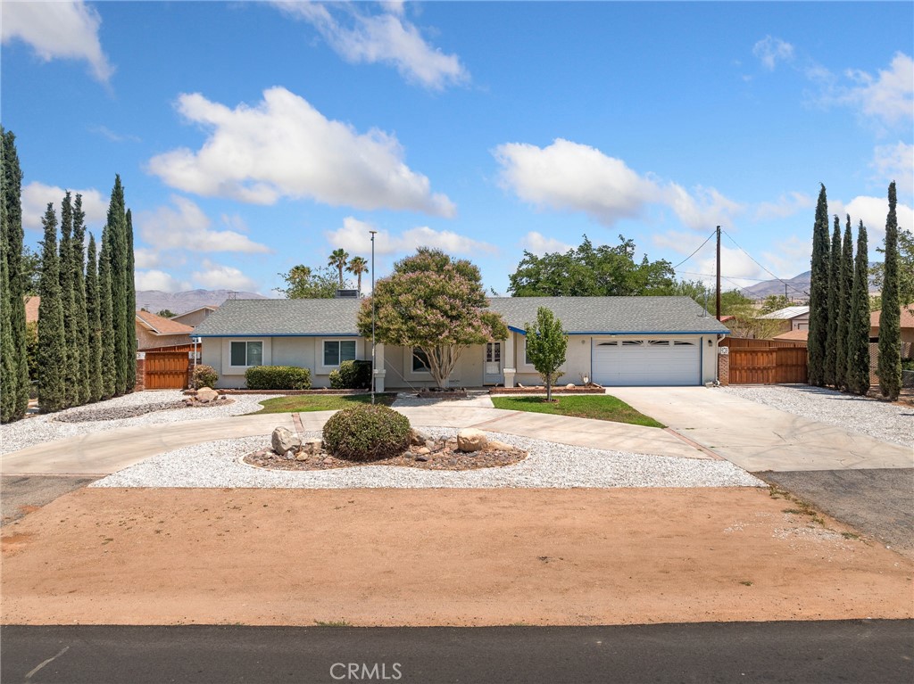 10833 Kiavan Road Apple Valley, CA 92308 - Photo 1 of 1 Gallery Image 1