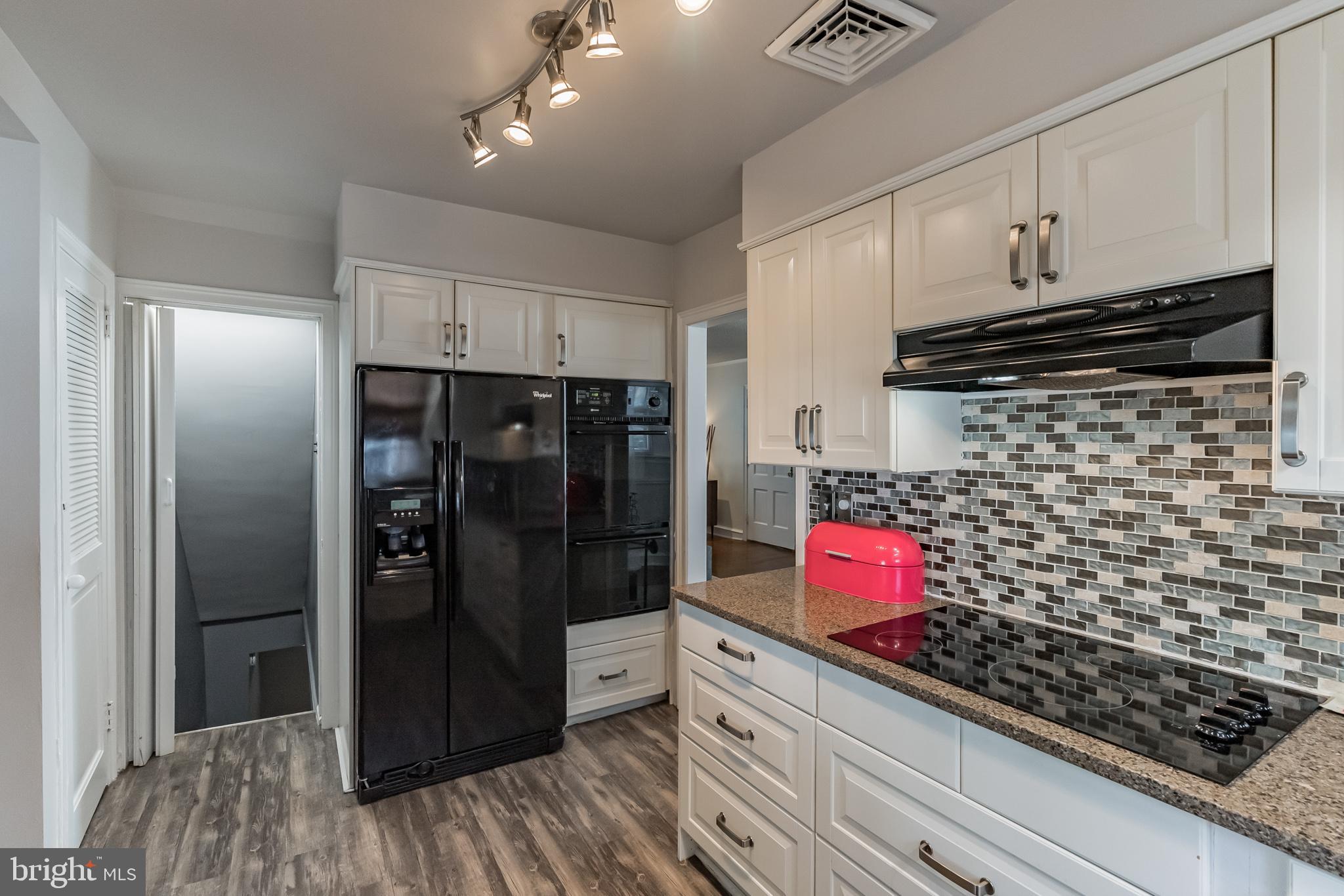 7 Underwood Road Wyncote, PA 19095 - Photo 4 of 18 Gallery Image 4