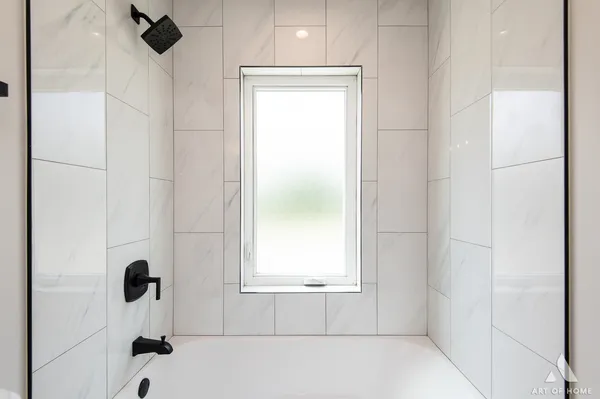 $644,900 | 7957 West 73rd Place, Bridgeview, IL 60455