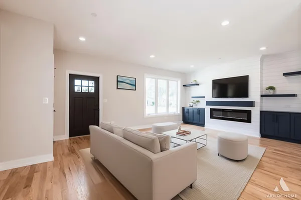 $644,900 | 7957 West 73rd Place, Bridgeview, IL 60455