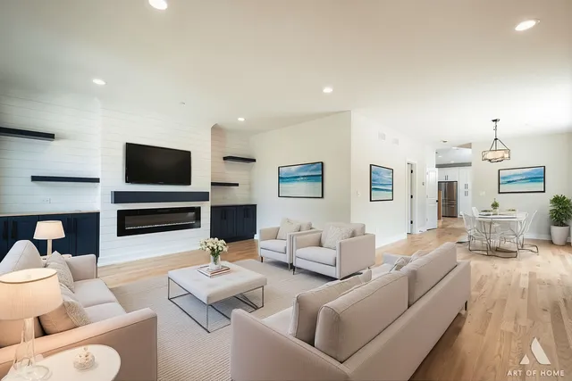 $644,900 | 7957 West 73rd Place, Bridgeview, IL 60455