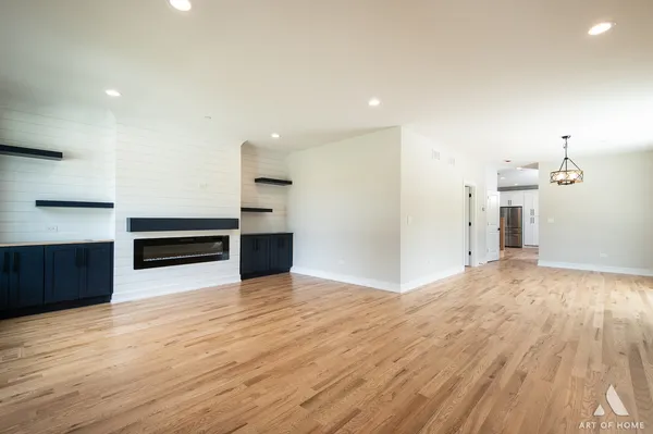 $644,900 | 7957 West 73rd Place, Bridgeview, IL 60455