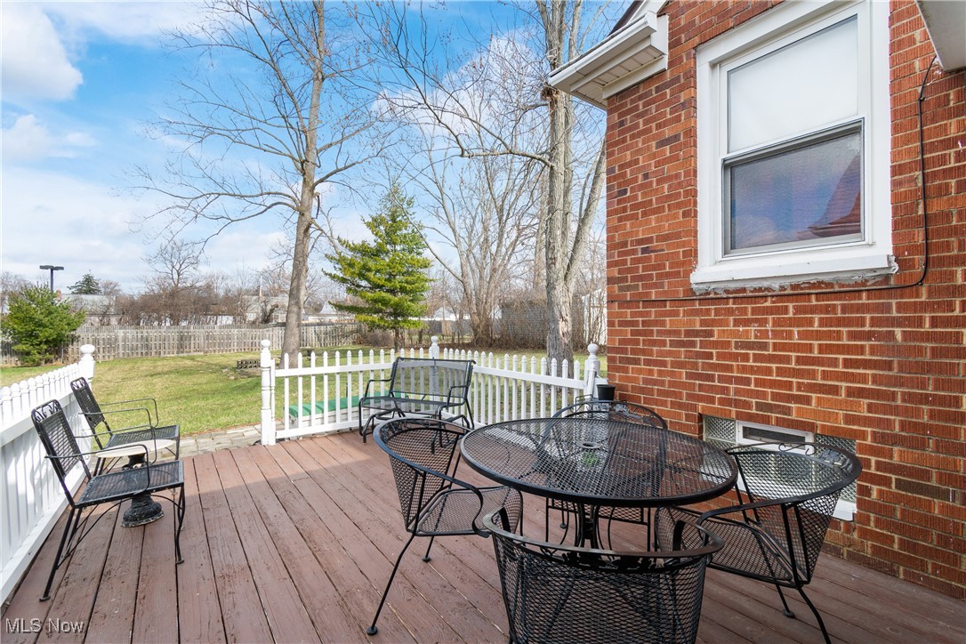 37 Greencroft Road Bedford, OH 44146 - Photo 22 of 27