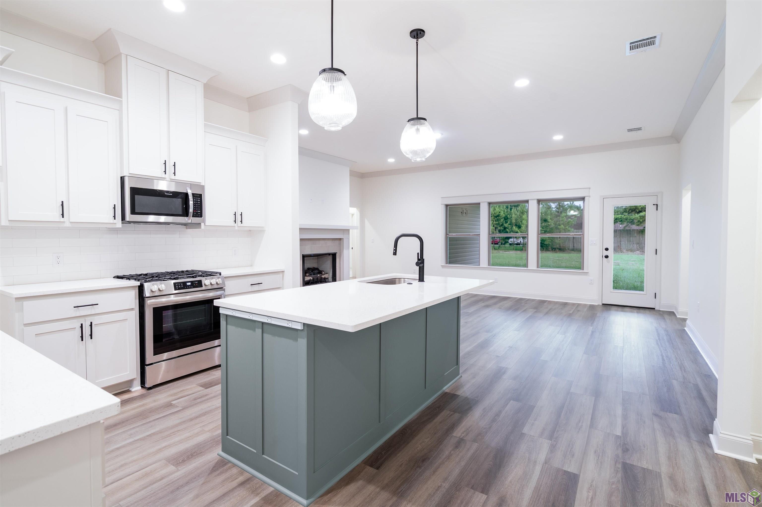 9894 Cane Mill Road Denham Springs, LA 70706 - Photo 9 of 23