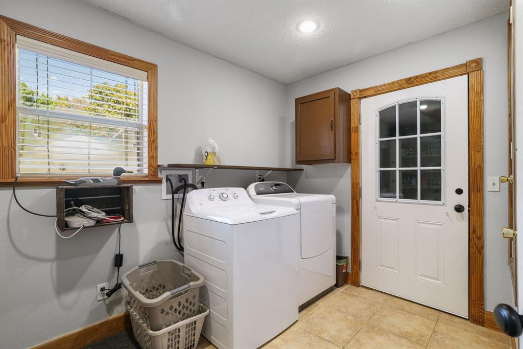 595 Navajo Road Whitesboro, TX 76273 - Photo 19 of 32