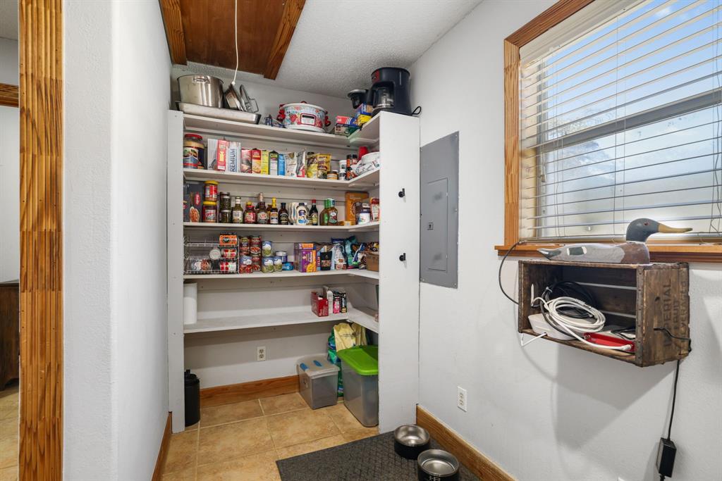 595 Navajo Road Whitesboro, TX 76273 - Photo 20 of 32