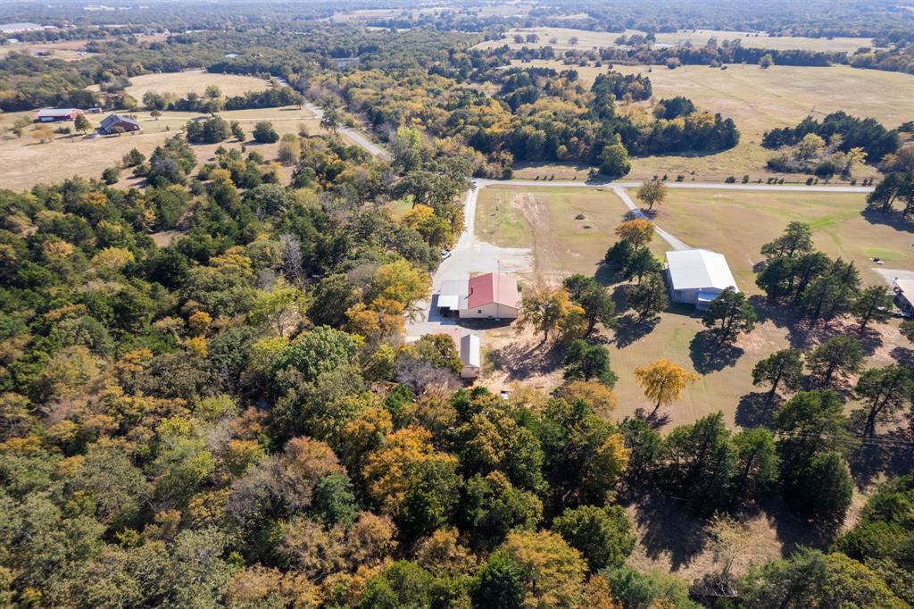 595 Navajo Road Whitesboro, TX 76273 - Photo 31 of 32