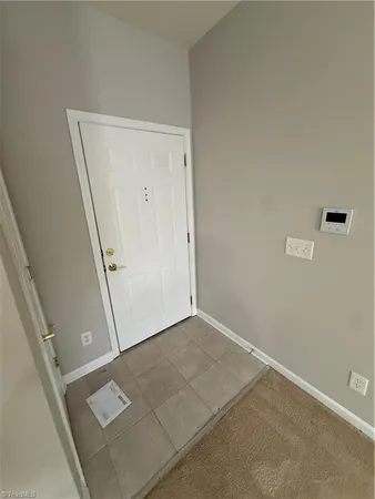 $1,300 | 6981 Hanesbrook Circle, Unit 204, Clemmons, NC 27012