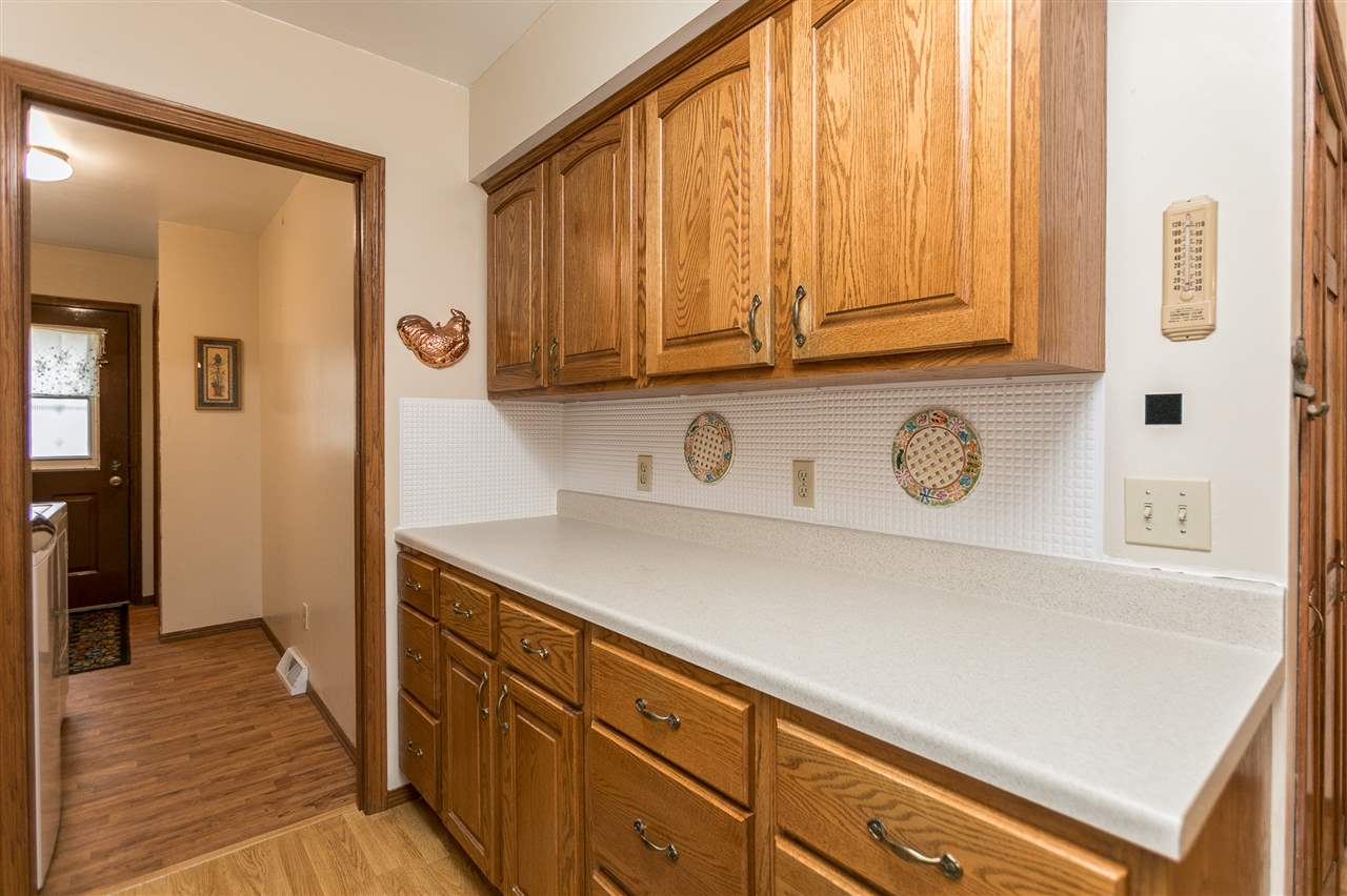 609 Broadway Street, Unit B Springville, IA 52336 - Photo 10 of 27 Gallery Image 10