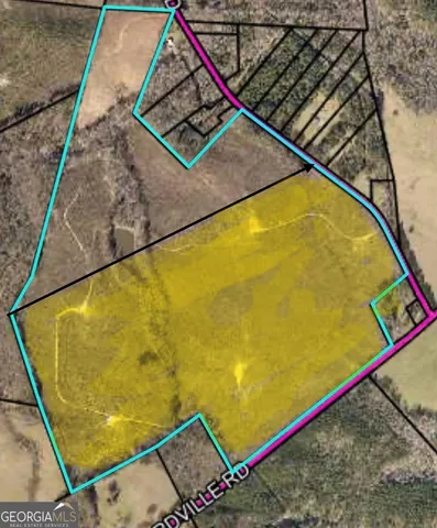 a view of a tennis court