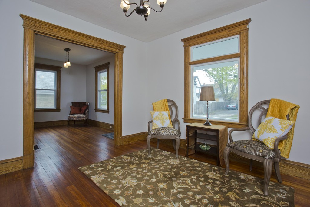 12 Spencer Street Springfield, MA 01118 - Photo 2 of 23 Gallery Image 2