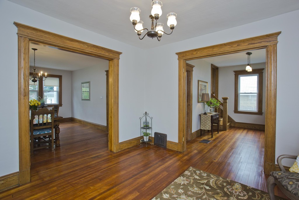 12 Spencer Street Springfield, MA 01118 - Photo 4 of 23 Gallery Image 4