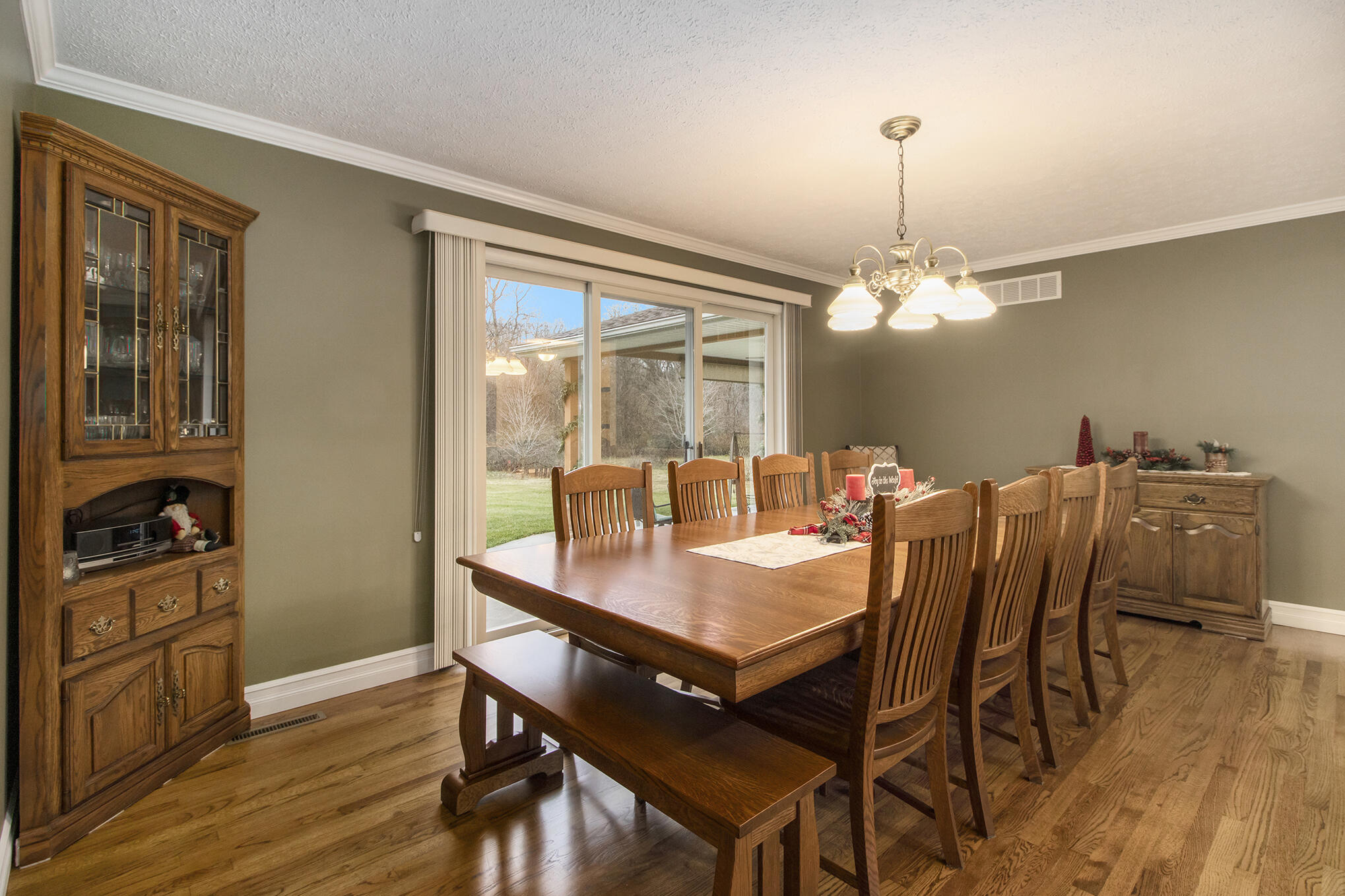 10410 Moon Road Milan, MI 48160 - Photo 7 of 47 Dining 2