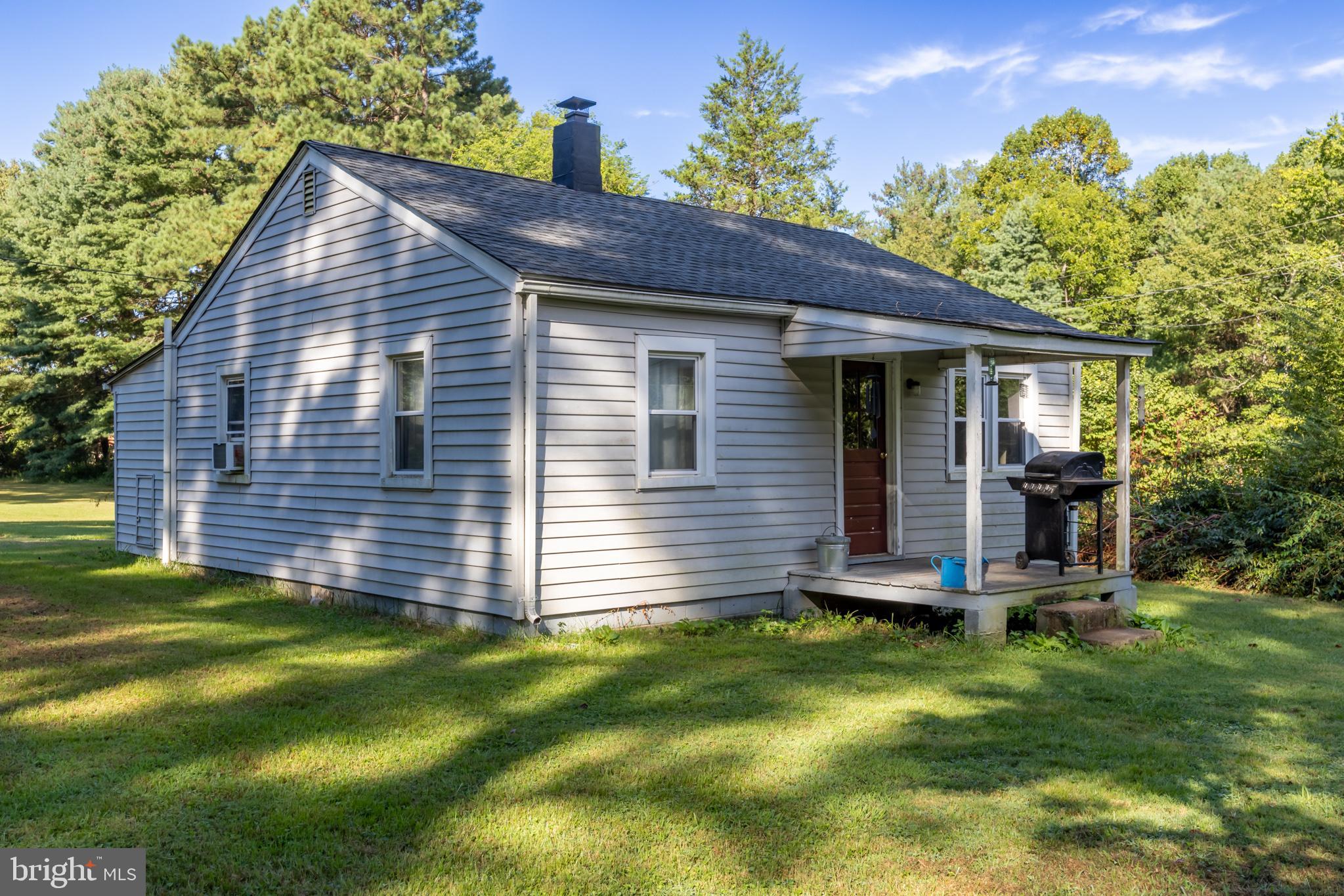 17227 Oakshade Road Orange, VA 22960 - Photo 18 of 19 a view of backyard with deck