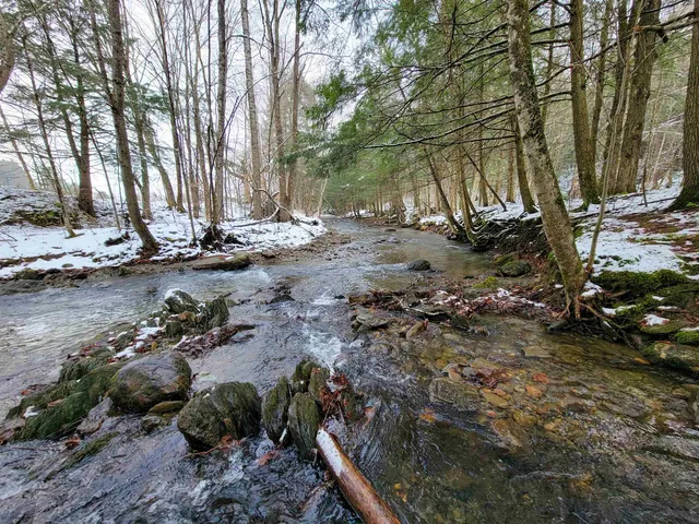 $695,000 | 167 High Meadow Road, Stowe, VT 05672