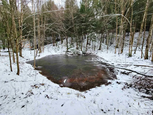 $695,000 | 167 High Meadow Road, Stowe, VT 05672