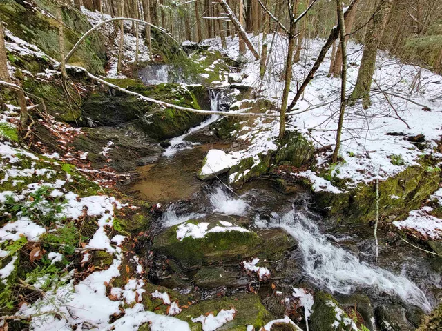 $695,000 | 167 High Meadow Road, Stowe, VT 05672