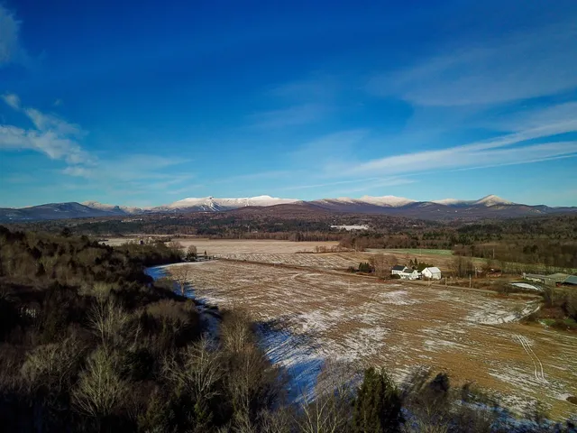 $695,000 | 167 High Meadow Road, Stowe, VT 05672