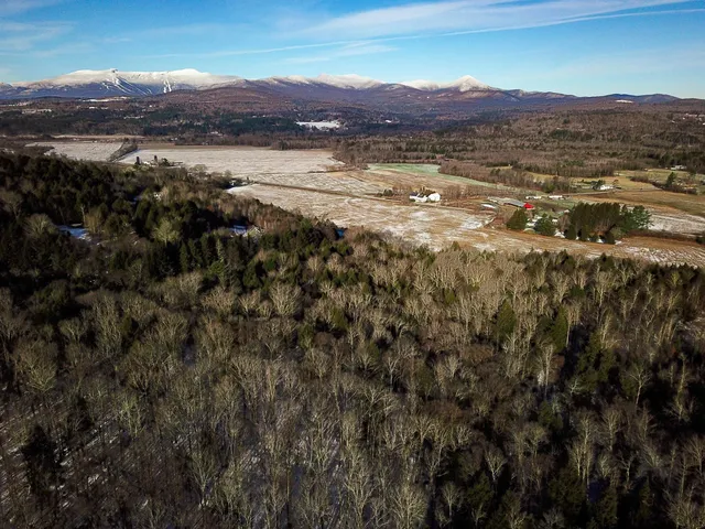 $695,000 | 167 High Meadow Road, Stowe, VT 05672