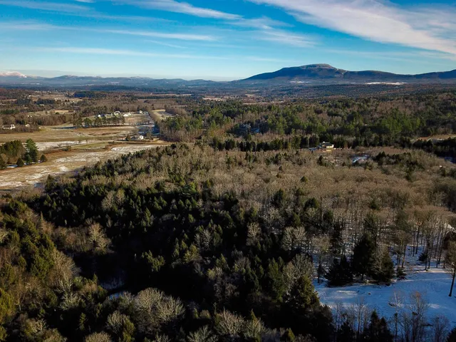 $695,000 | 167 High Meadow Road, Stowe, VT 05672