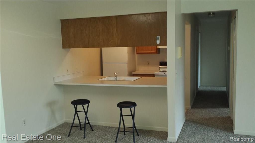 15062 Riverside Drive Sterling Heights, MI 48313 - Photo 4 of 15