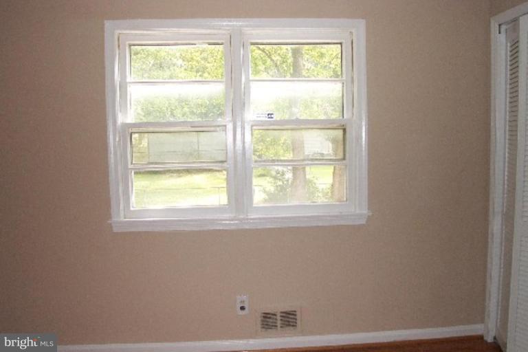 6113 Cipriano Road Lanham, MD 20706 - Photo 4 of 13 Bedroom #1
