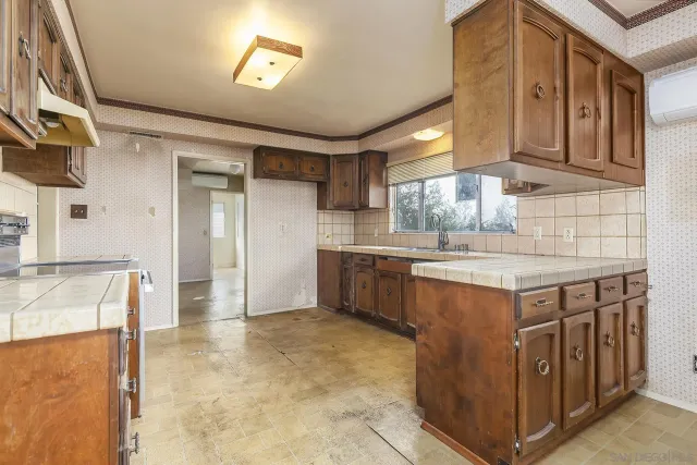 $2,500,000 | 350 San Elijo Street, San Diego, CA 92106