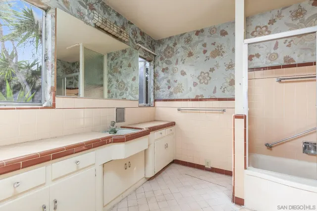 $2,500,000 | 350 San Elijo Street, San Diego, CA 92106