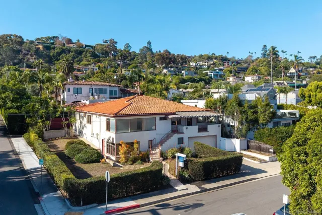 $2,500,000 | 350 San Elijo Street, San Diego, CA 92106