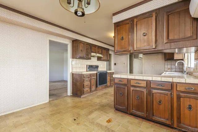 $2,500,000 | 350 San Elijo Street, San Diego, CA 92106