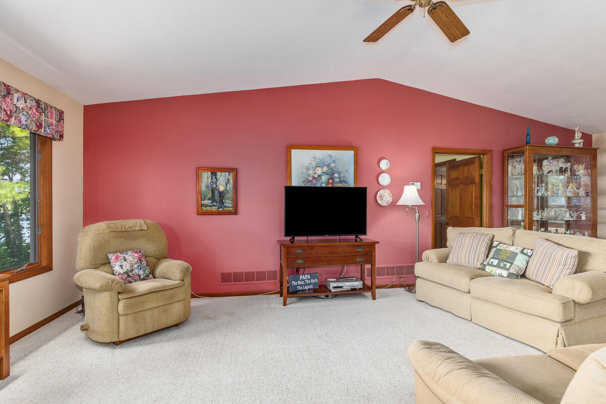 730 West Evergreen Road Sidney, MI 48885 - Photo 9 of 36 730-Evergreen_007