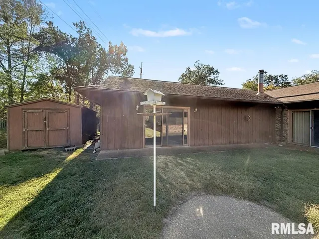 $289,900 | 508 East Forest Drive, Herrin, IL 62948