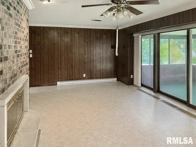 $289,900 | 508 East Forest Drive, Herrin, IL 62948