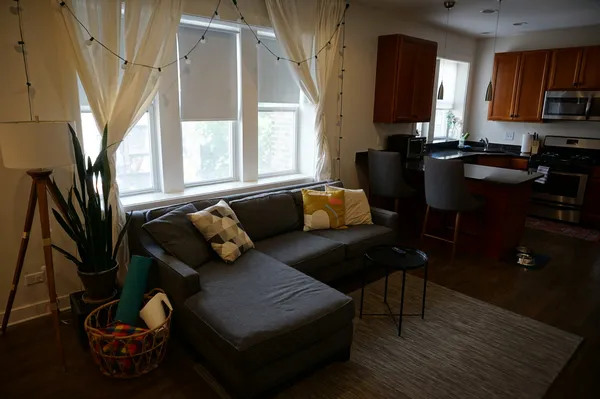 $2,500 | 1432 North Maplewood Avenue, Unit 404, Chicago, IL 60622