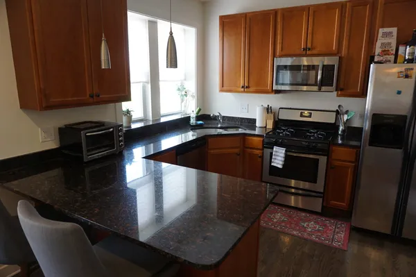 $2,500 | 1432 North Maplewood Avenue, Unit 404, Chicago, IL 60622