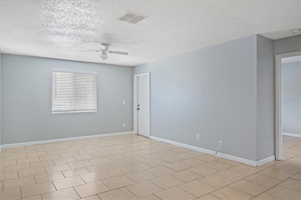 638 Golden Raintree Place Brandon, FL 33510 - Photo 4 of 21 a view of an empty room