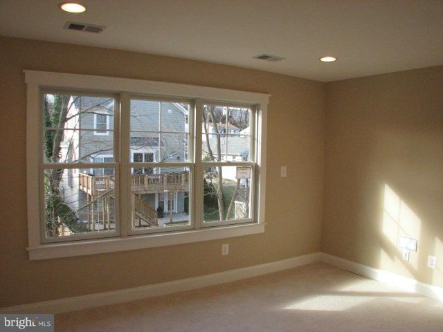 2102 Shirlington Road Arlington, VA 22204 - Photo 12 of 23 Bedroom (Master)