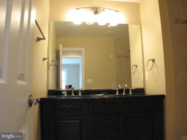 2102 Shirlington Road Arlington, VA 22204 - Photo 21 of 23 BATH #@