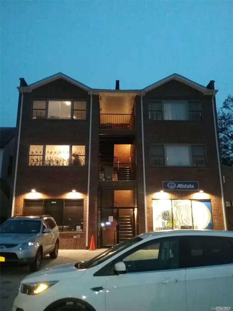 a view of parking area