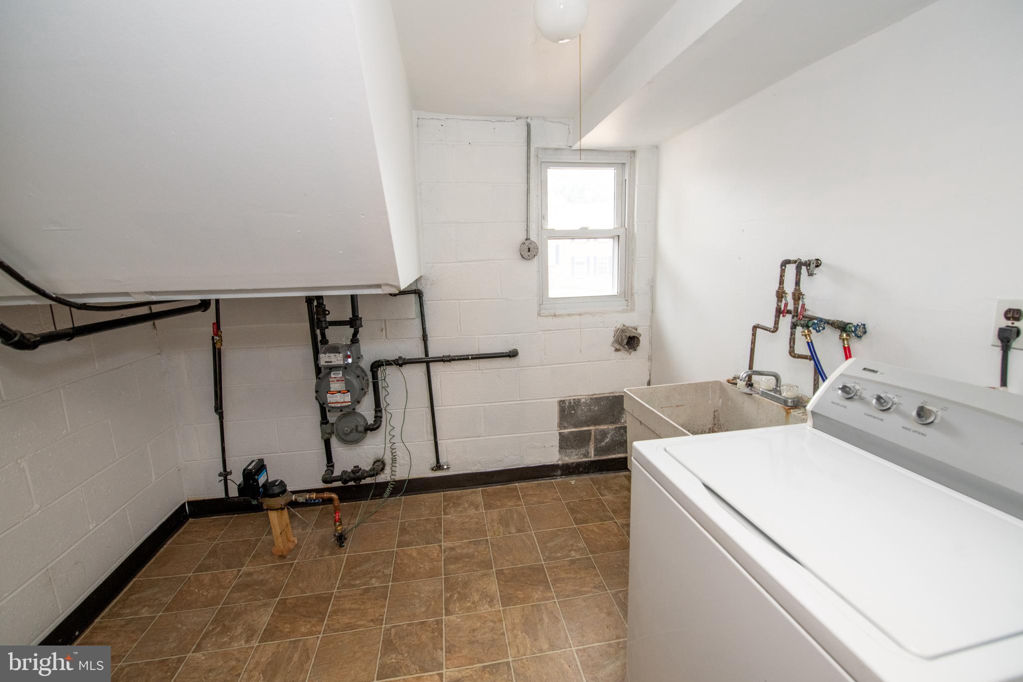 3620 Rayland Road Philadelphia, PA 19154 - Photo 32 of 40 Laundry Room