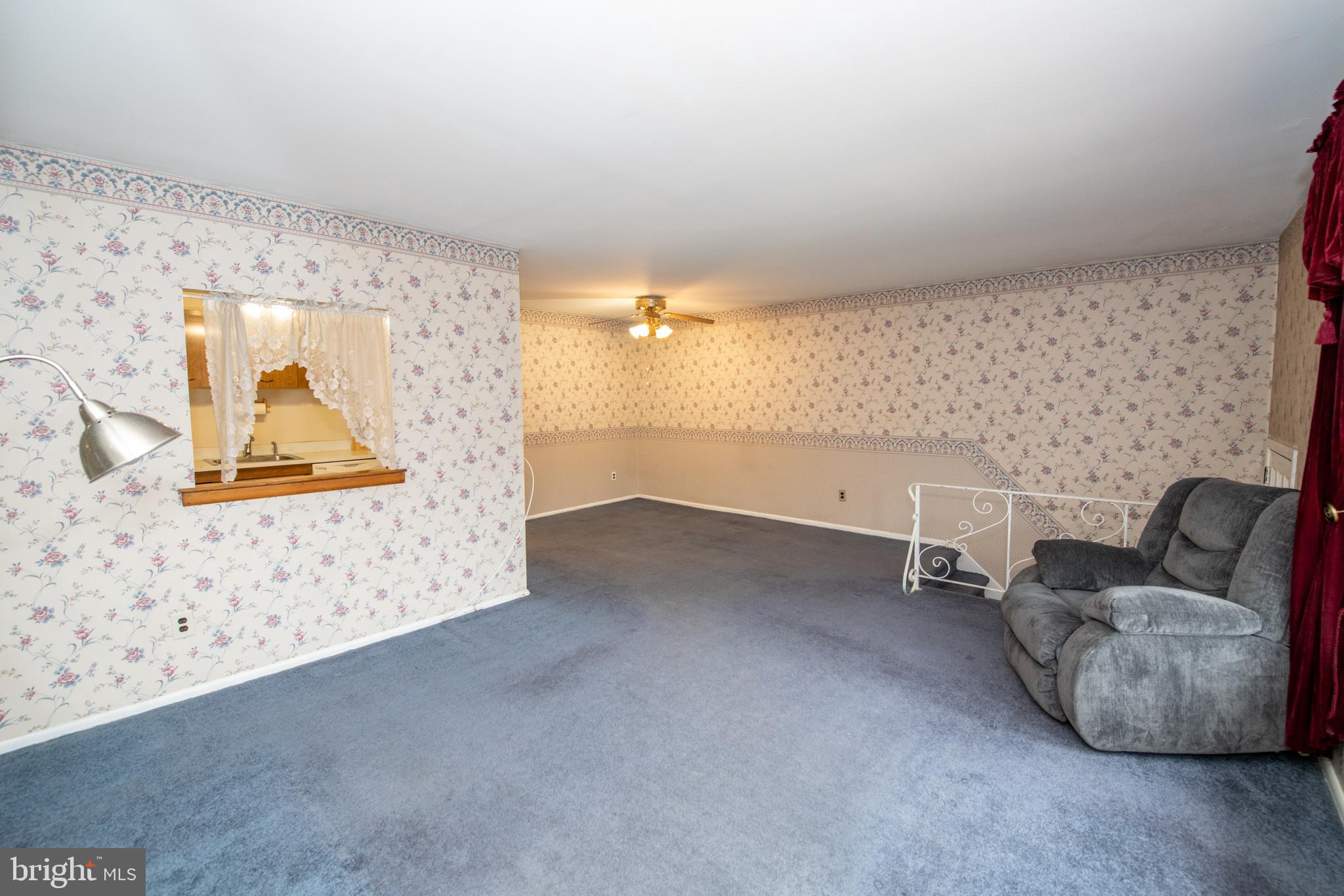 3620 Rayland Road Philadelphia, PA 19154 - Photo 6 of 40 Living Room