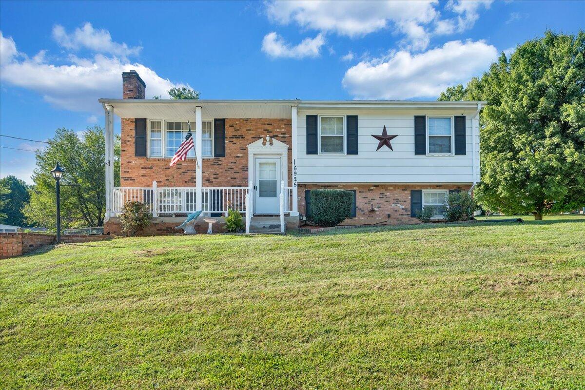 5925 Green Ridge Road Roanoke, VA 24019 - Photo 1 of 20 5925 Green Ridge Rd