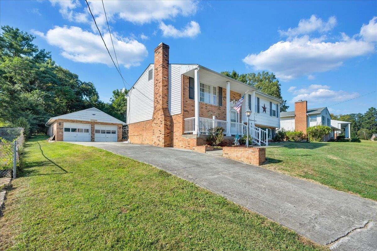 5925 Green Ridge Road Roanoke, VA 24019 - Photo 2 of 20 18-MIB02348