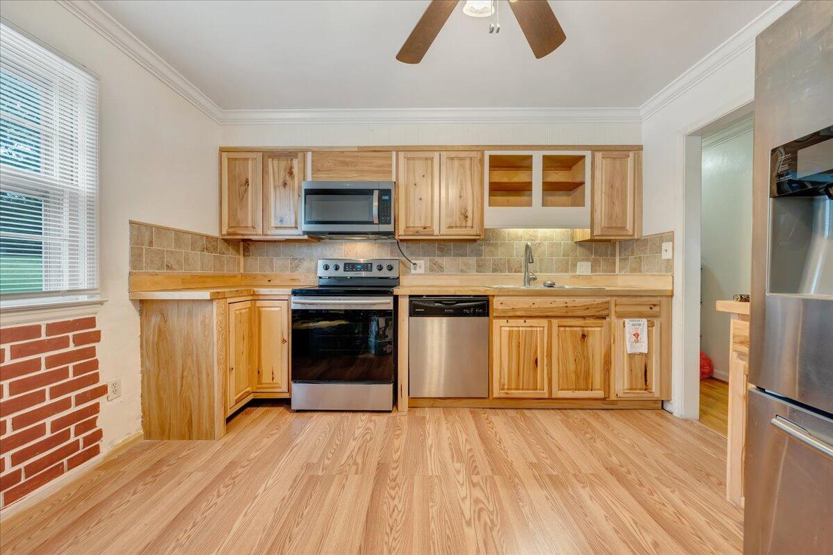 5925 Green Ridge Road Roanoke, VA 24019 - Photo 3 of 20 02-MIB04817
