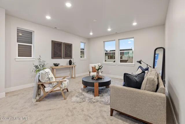 $715,000 | 627 Moscow Street, Sandpoint, ID 83864