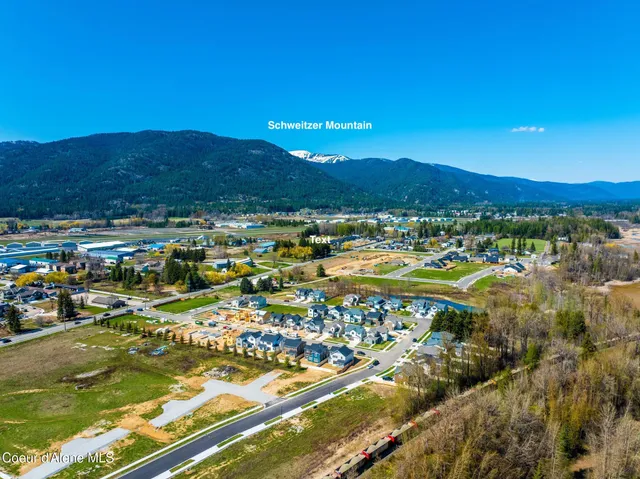 $715,000 | 627 Moscow Street, Sandpoint, ID 83864