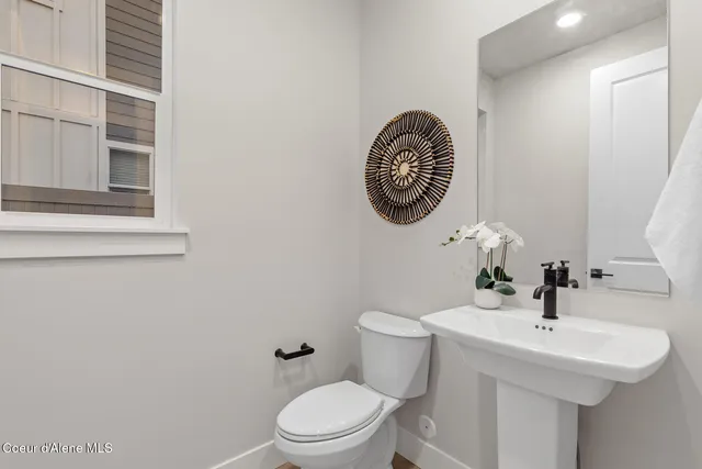 $715,000 | 627 Moscow Street, Sandpoint, ID 83864