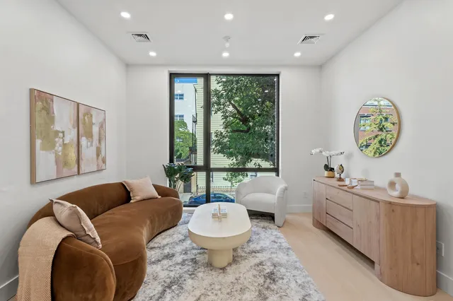 $895,000 | 204 Withers Street, Unit 2F | Williamsburg