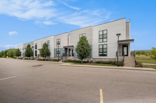 $2,400 | 6028 Port View Drive Southeast, Grand Rapids, MI 49512